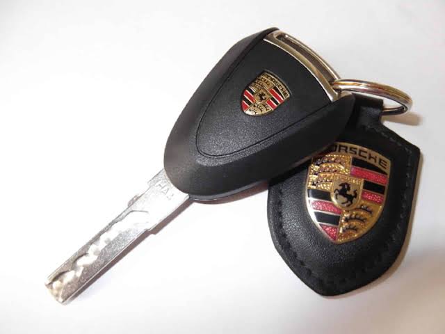 Custom Porsche 911 Style Key Fob